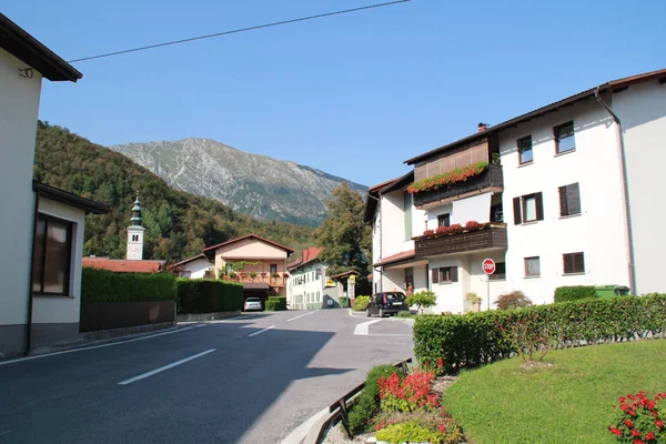 Slowenien Slowenischen Alpen Straßen Und Bergblick Spaziergang Kobarid — Stockfoto