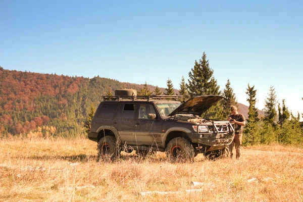 Offroad Car Carpathians Mountains Mount Gimbia Traveling Car Landscapes Autumn — Stock Photo, Image