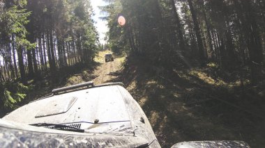 Dağlarda araba ile seyahat. Ukraynalı seferi 