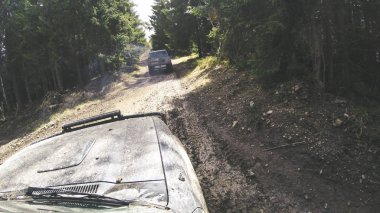 Dağlarda araba ile seyahat. Ukraynalı seferi 