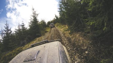 Dağlarda araba ile seyahat. Ukraynalı seferi 