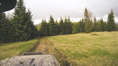 Dağlarda araba ile seyahat. Ukraynalı seferi 