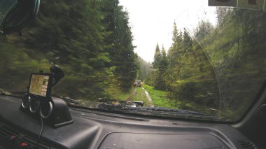 Dağlarda araba ile seyahat. Ukraynalı seferi 