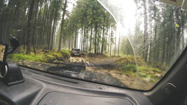 Dağlarda araba ile seyahat. Ukraynalı seferi 