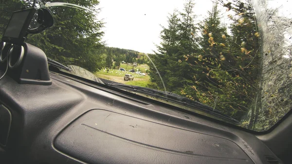 Voyager Voiture Dans Les Montagnes Expédition Ukrainienne Frontière Des Carpates — Photo