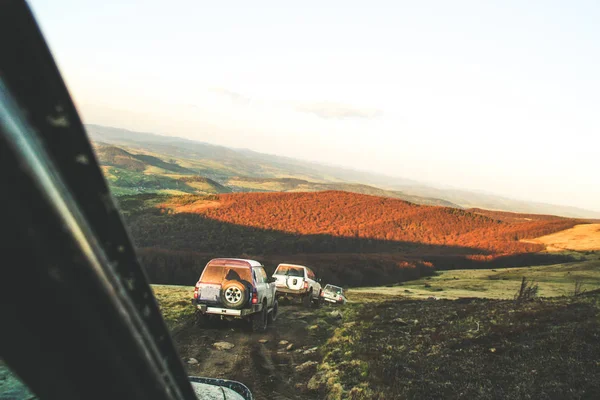 Voyager Voiture Dans Les Montagnes Expédition Ukrainienne Frontière Des Carpates — Photo