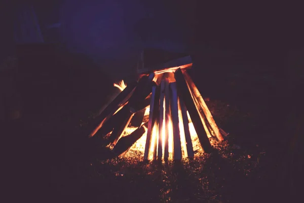 Ukrainische Karpaten Herbstzeit Schlafen Zelten Neben Dem Feuer Die Atmosphäre — Stockfoto