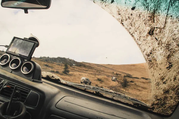 Подорож Машині Горах Оффроад Вид Вікна Гори Ліси Від Українських — стокове фото