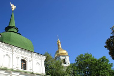 Şehrin eski binalar. Kiev mimarisi. Ukrayna. Kiliseler ve eski Avusturya mimarisi. Seyahat