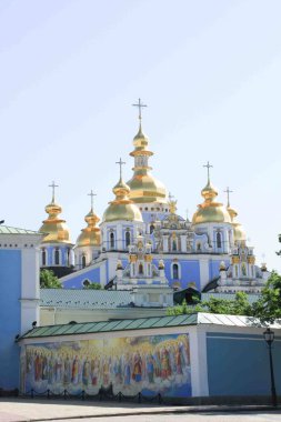 Şehrin eski binalar. Kiev mimarisi. Ukrayna. Kiliseler ve eski Avusturya mimarisi. Seyahat