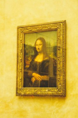 Eski Paris mimari. Evleri ve kiliseleri. Kentin güzelliği heykeller. Aşkın şehri. İlgi yerlere geziler. Louvre