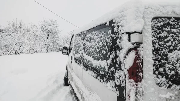 Cuento Hadas Mágico Solo Cayó Nieve Desmoronable Calle Vallas Nieve — Foto de Stock