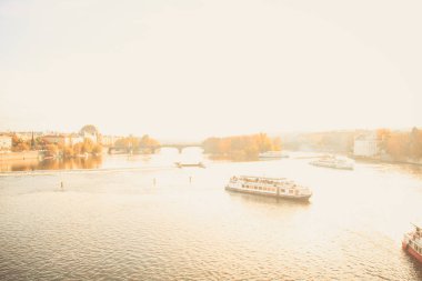 Şehir manzaralı. Prag Çek Cumhuriyeti sıcak sonbahar hava.