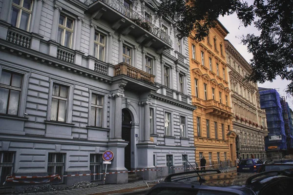 Prag Mimarisi Güzel Eski Evler — Stok fotoğraf