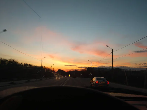 Захід Сонця Вікна Помаранчевий Хмари Місто Силует — стокове фото
