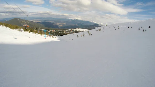 Invierno Las Montañas Pistas Nevadas Pistas Esquí Espina Dorsal Svidovets —  Fotos de Stock