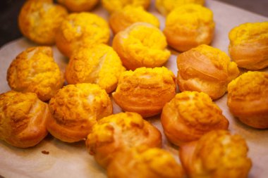 Lezzetli eklekler. Fırında fırın. Şekerleme. Sarı SMA