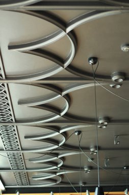 Kafenin modern iç mekanı, retsoran. Siyah beyaz. Modern ki