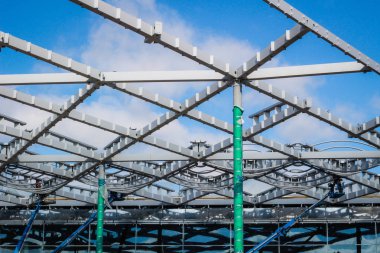 Tasarım detayları. Inşaat. Metal çerçeveler. Cıvata. Bağlama. Cr