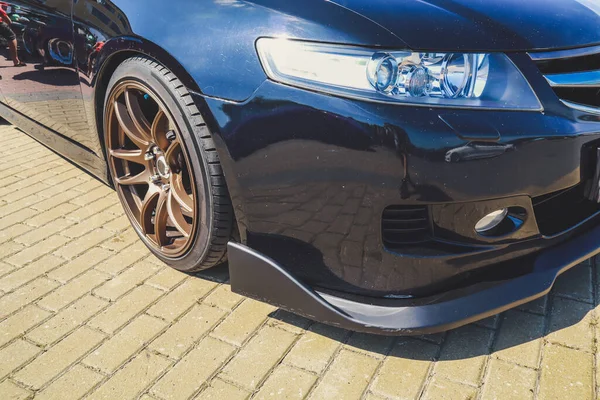 Cultura Tensão Carros Pretos Desportivos Afinar Borracha Rodas Elegantes Não — Fotografia de Stock