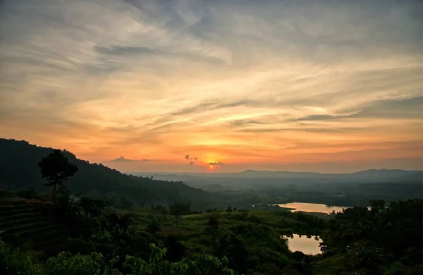 Puesta Sol Paisaje Las Montañas Khao Kho Phetchabun Tailandia — Foto de Stock