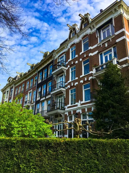 Amsterdam, Hollanda başkentinin.