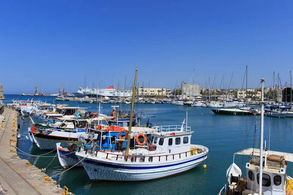 Heraklion kikötőjétől és a velencei kikötő-sziget, Kréta, Görögország — Stock Fotó