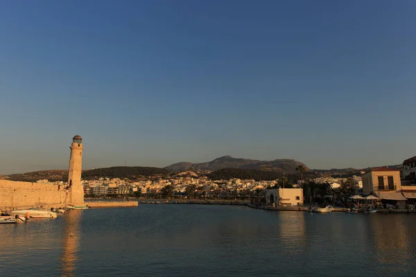 Den gamla venetianska hamnen i Rethymno, Kreta, Grekland — Stockfoto