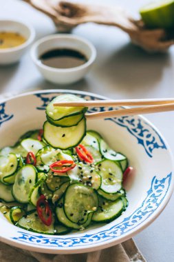 Salatalık salatası Çin yemek çubukları, Asya mutfağı, baharatlar