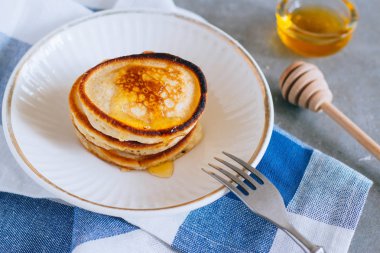 Tatlım bir kahvaltı ile lezzetli gözleme