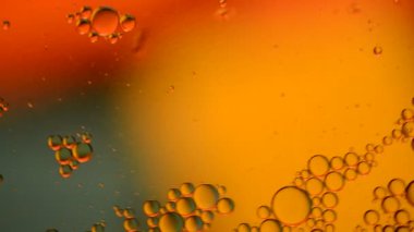 soyut su kabarcıkları ile.