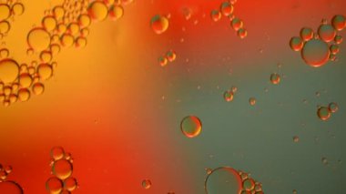 soyut su kabarcıkları ile.