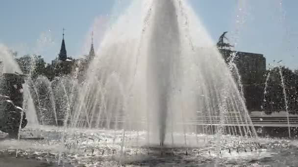 Brunnen Aus Nächster Nähe Wasserfall — Stockvideo