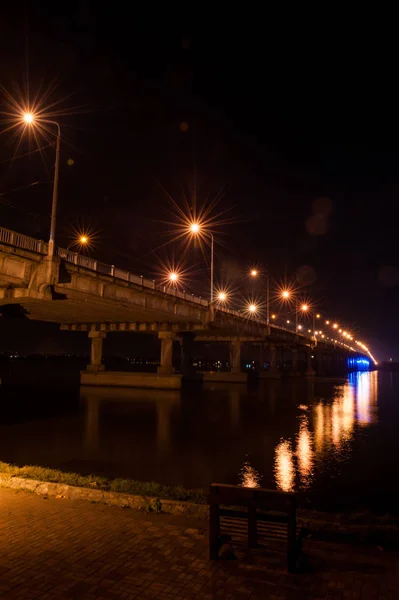Ночной Город Фонари Светят Ночью — стоковое фото
