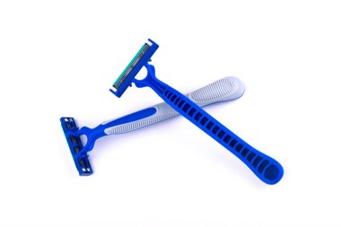 beyaz zemin üzerine jilet