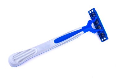 beyaz zemin üzerine jilet