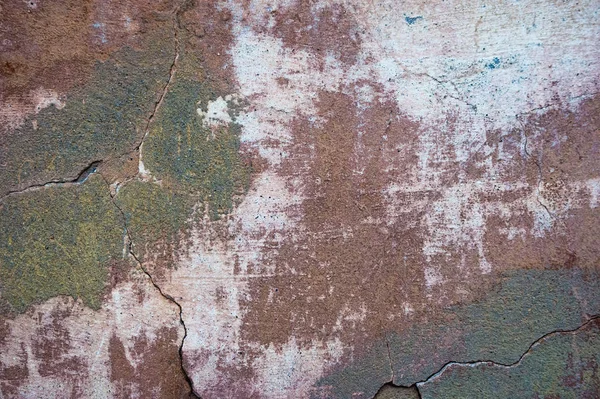 裂开和剥落油漆的旧墙背 经典的磨擦纹理 — 图库照片