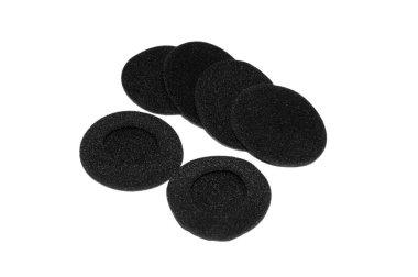 Beyaz bir arka plan üzerinde izole kulak yastıkları