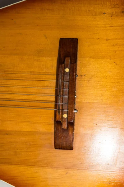 Detalhe Guitarra Acústica Antiga — Fotografia de Stock