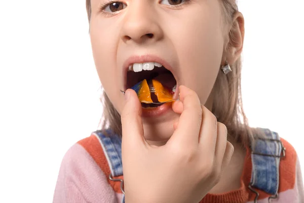 Retrato Niña Con Aparato Ortodoncia Aislado Sobre Fondo Blanco —  Fotos de Stock