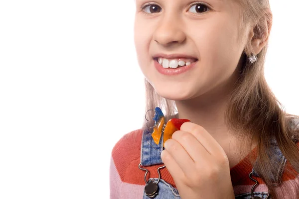 Retrato Menina Com Aparelho Ortodôntico Isolado Fundo Branco — Fotografia de Stock