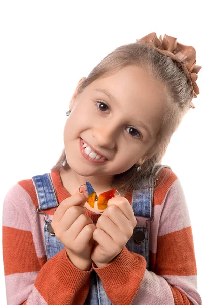 Retrato Niña Con Aparato Ortodoncia Aislado Sobre Fondo Blanco —  Fotos de Stock