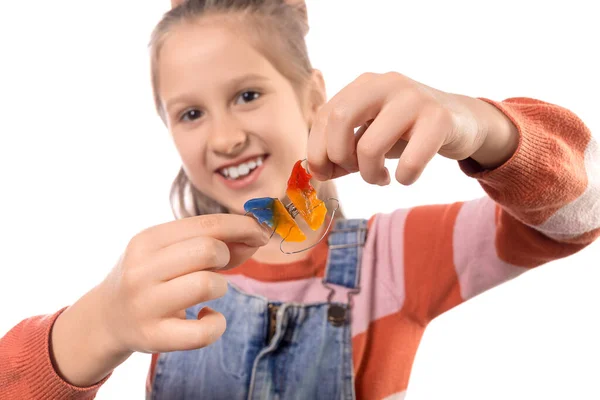 Retrato Niña Con Aparato Ortodoncia Aislado Sobre Fondo Blanco — Foto de Stock