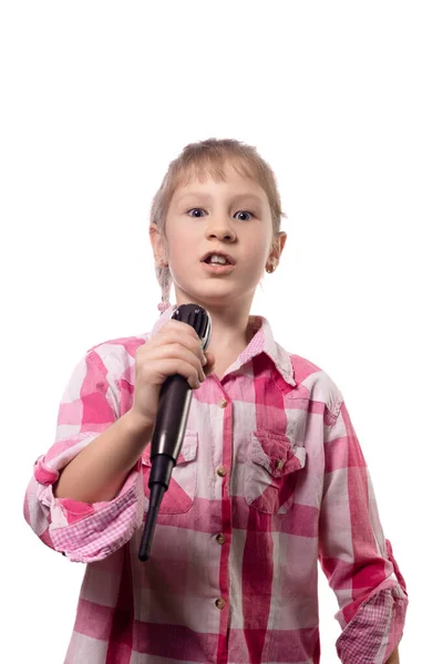 Menina Bonito Cantando Microfone Isolado Fundo Branco — Fotografia de Stock