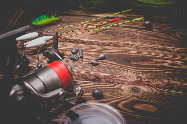 Attrezzatura Pesca Uno Sfondo Legno Studio Foto Con Vignettatura — Foto Stock