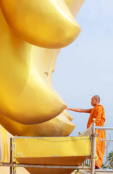 Ang Thong Tayland Nisan 2018 Dua Büyük Altın Buda Resim — Stok fotoğraf