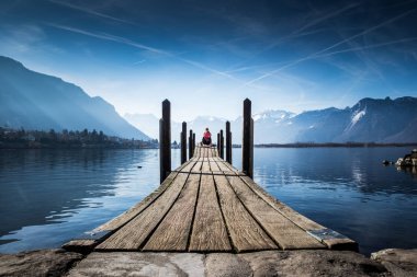 Turist Kadın Montreux gölünde