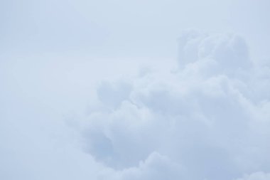 kabarık kümülüs bulutlar gökyüzü fotoğrafı.