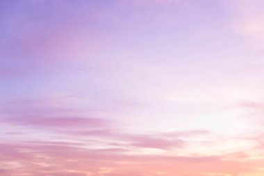 Sabah ve akşam en parlak renkler.