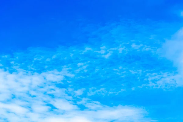 องฟ เมฆเหมาะส าหร บการออกแบบเว — ภาพถ่ายสต็อก